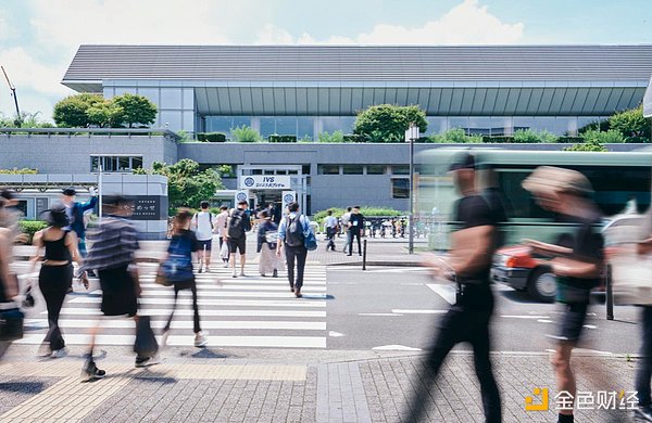 比特币市场暗流涌动：11.2万成关键战场，9月或迎终极考验